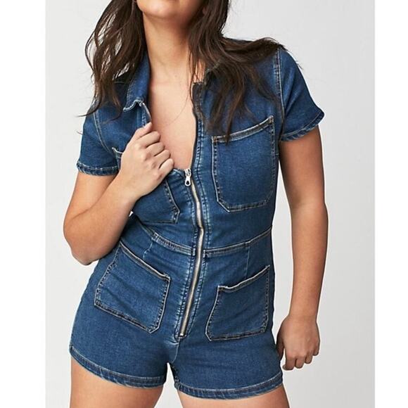 Free People Women’s Lennox Crvy Blue Denim Shortsuit Jeans Collared Romper Sz 12 - Picture 1 of 15